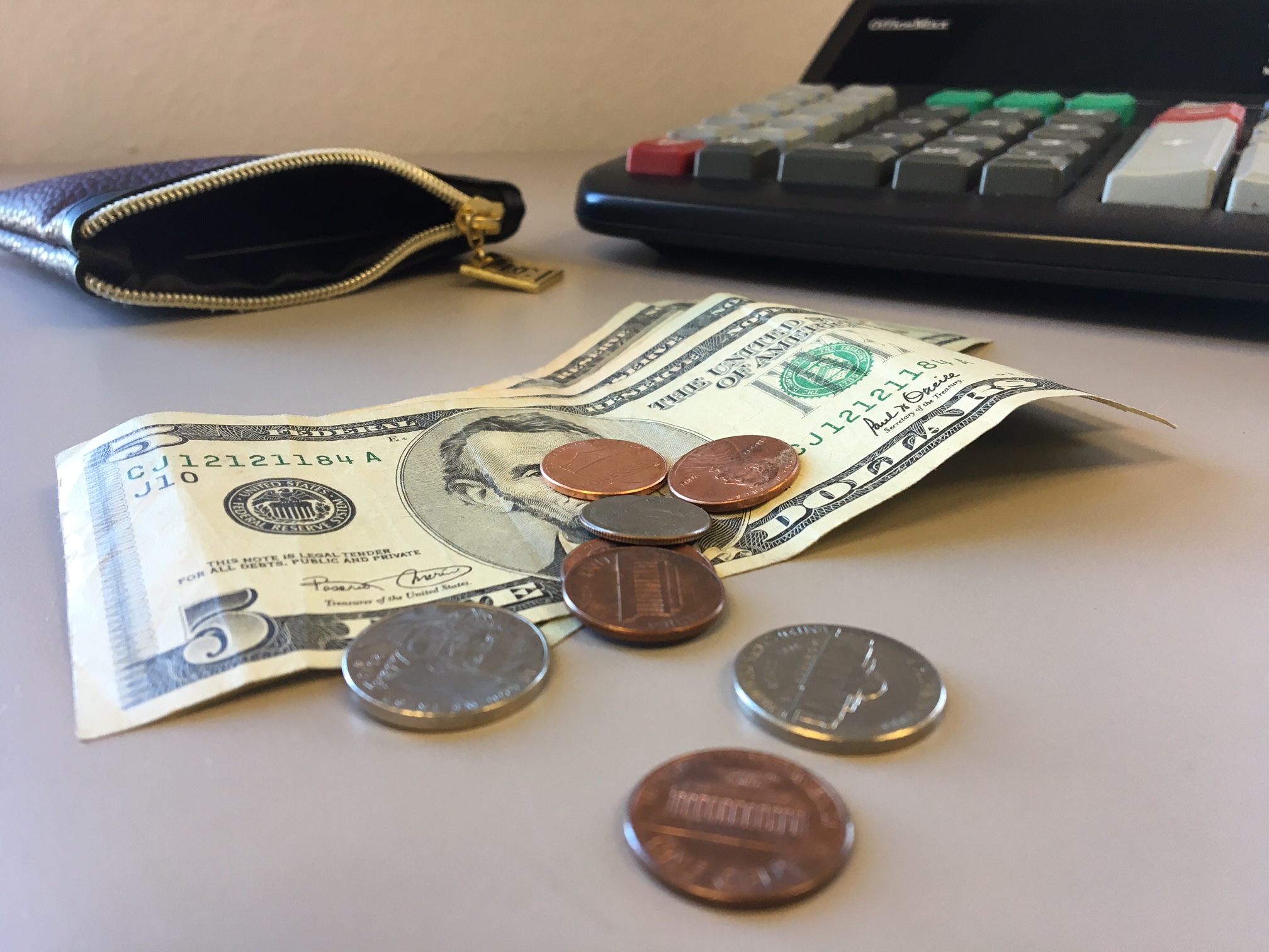 Image of money on table